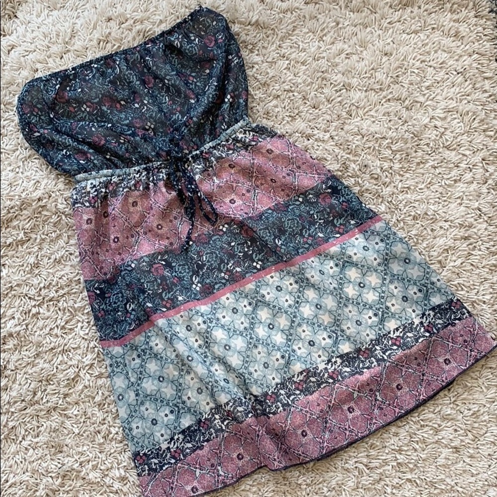 Strapless dress